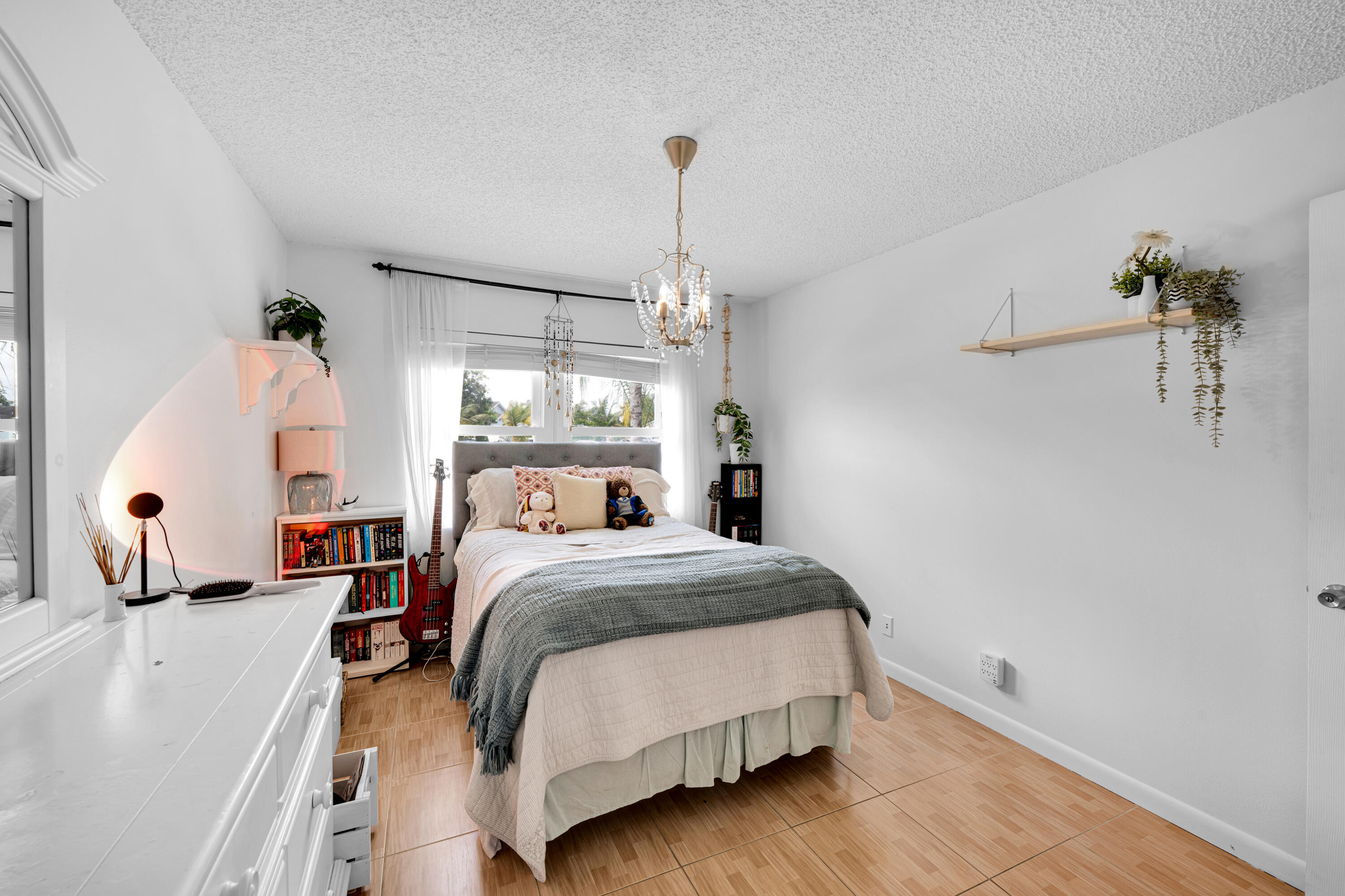 PINE SPRINGS 1 - Residential