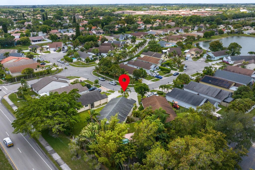 Photo of 20924 N Springs Terrace, Boca Raton, FL 33428 (MLS # B26021116)