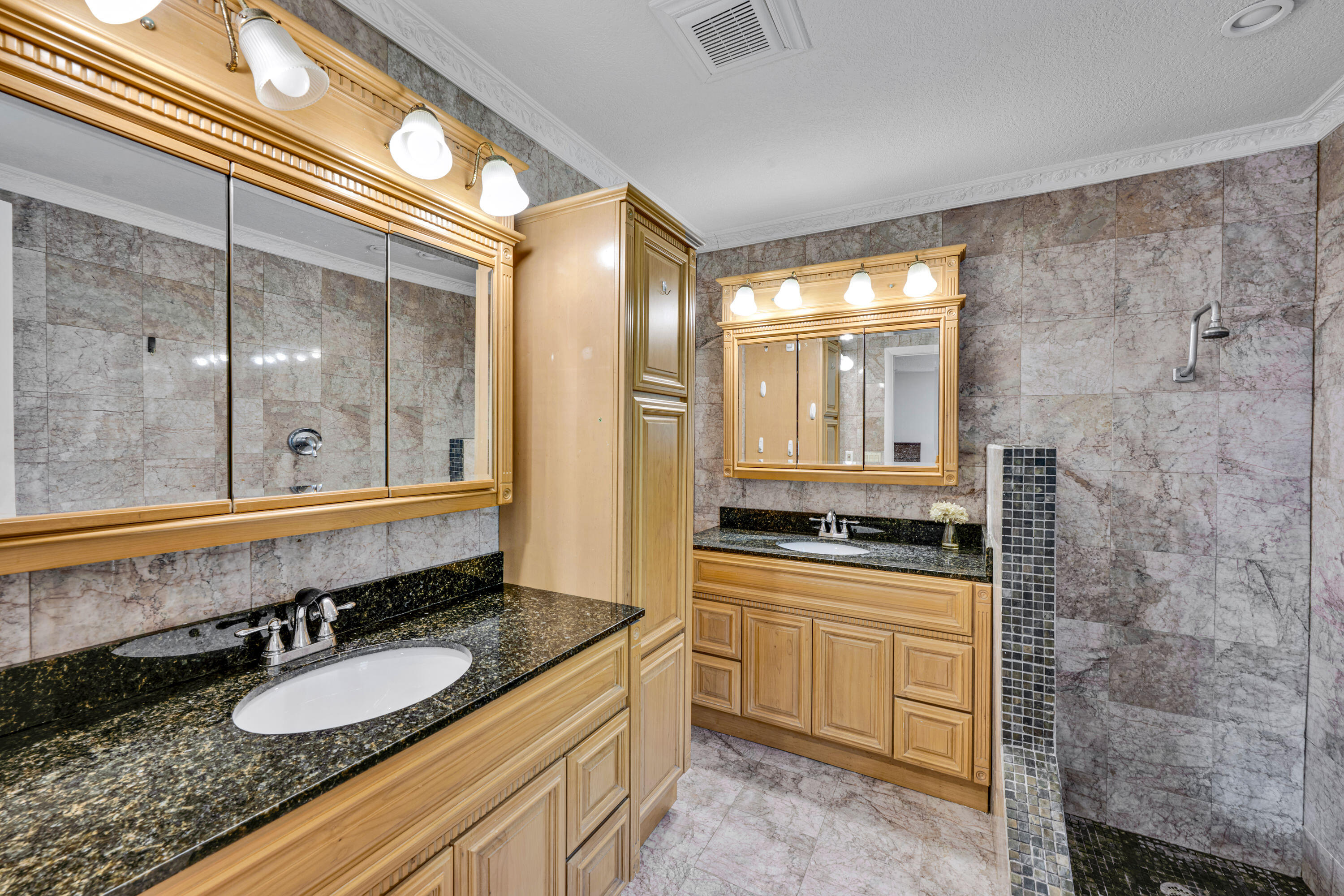 PINE SPRINGS 1 - Residential