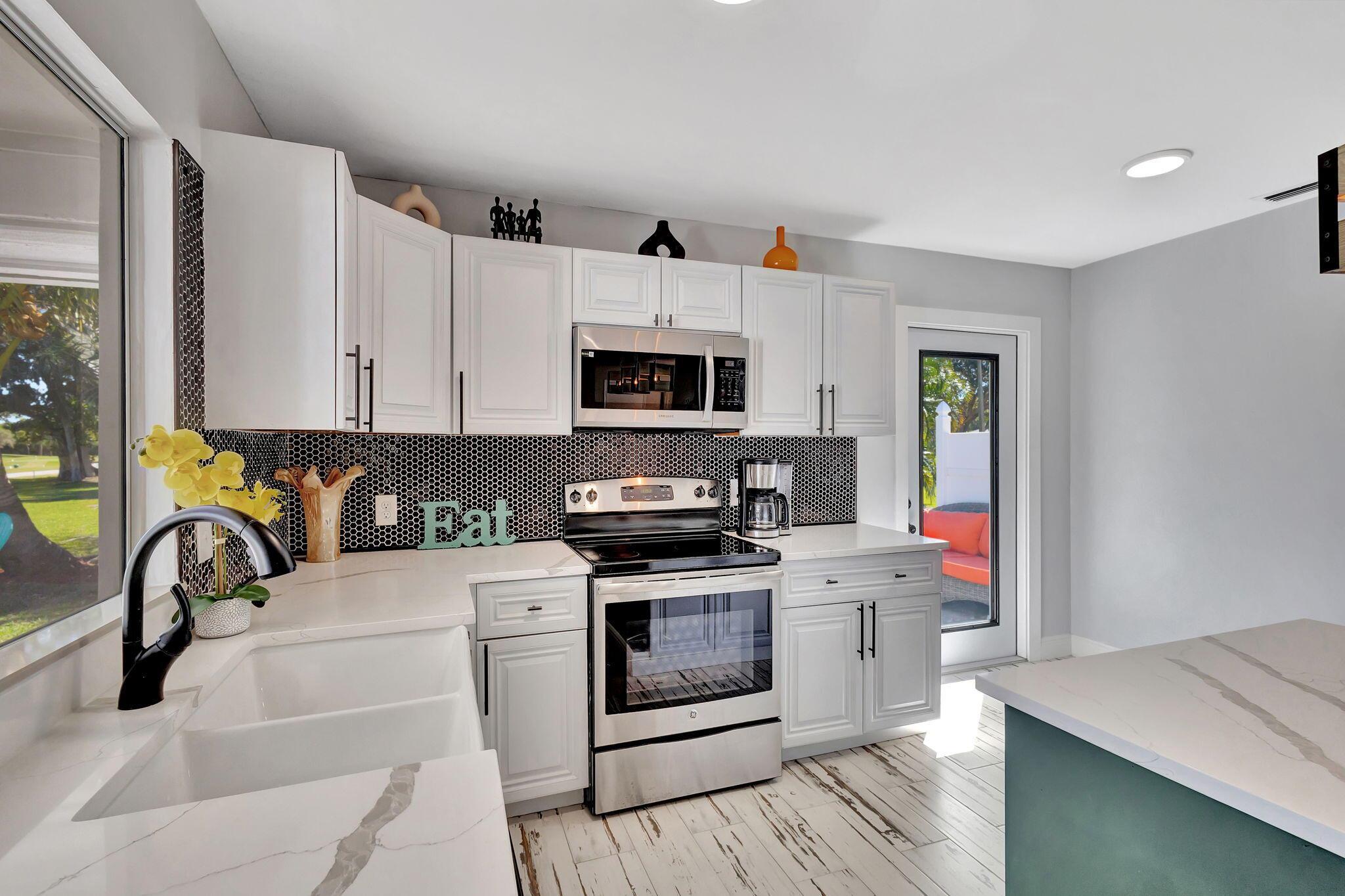 EASTPOINTE COUNTRY CLUB 7 - Residential