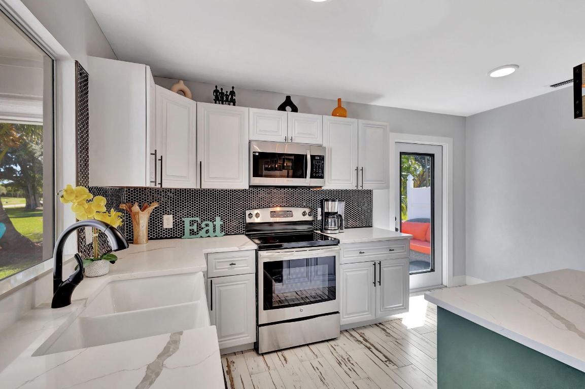 EASTPOINTE COUNTRY CLUB 7A - Residential