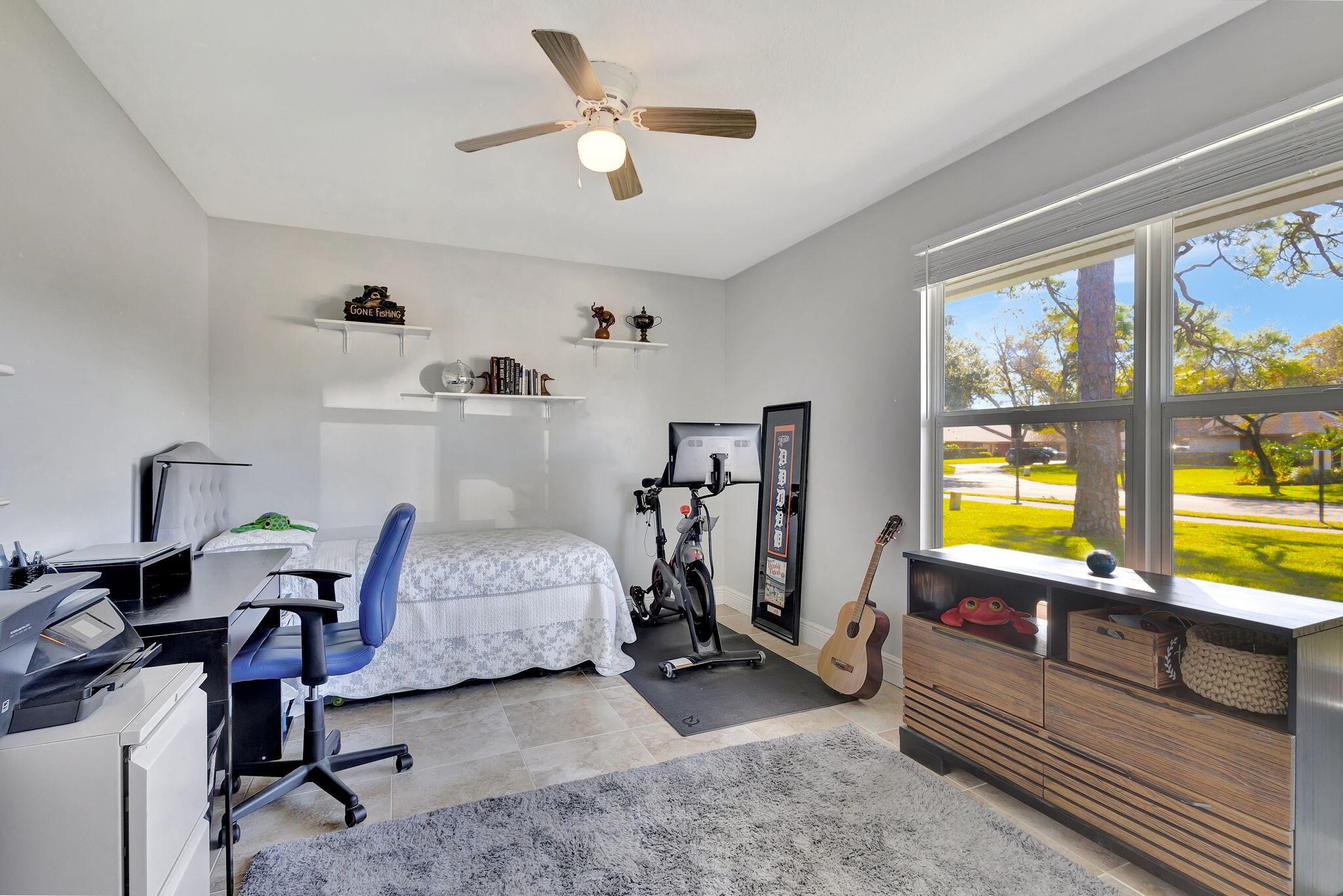 EASTPOINTE COUNTRY CLUB 7 - Residential