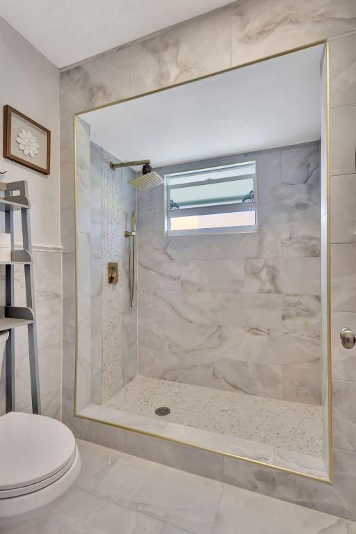 EASTPOINTE COUNTRY CLUB 7A - Residential