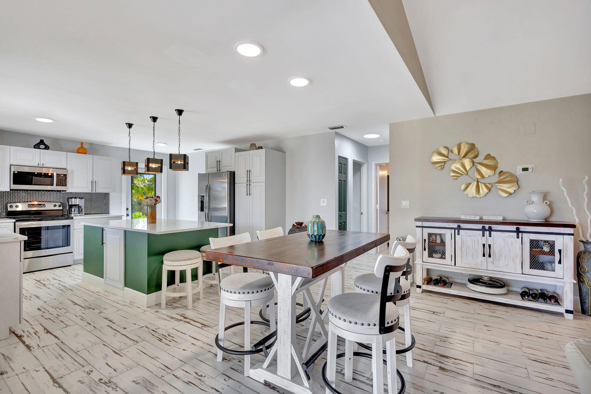 EASTPOINTE COUNTRY CLUB 7 - Residential