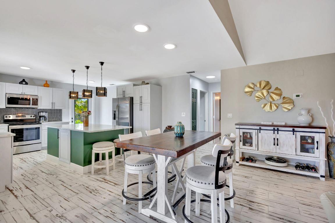 EASTPOINTE COUNTRY CLUB 7A - Residential