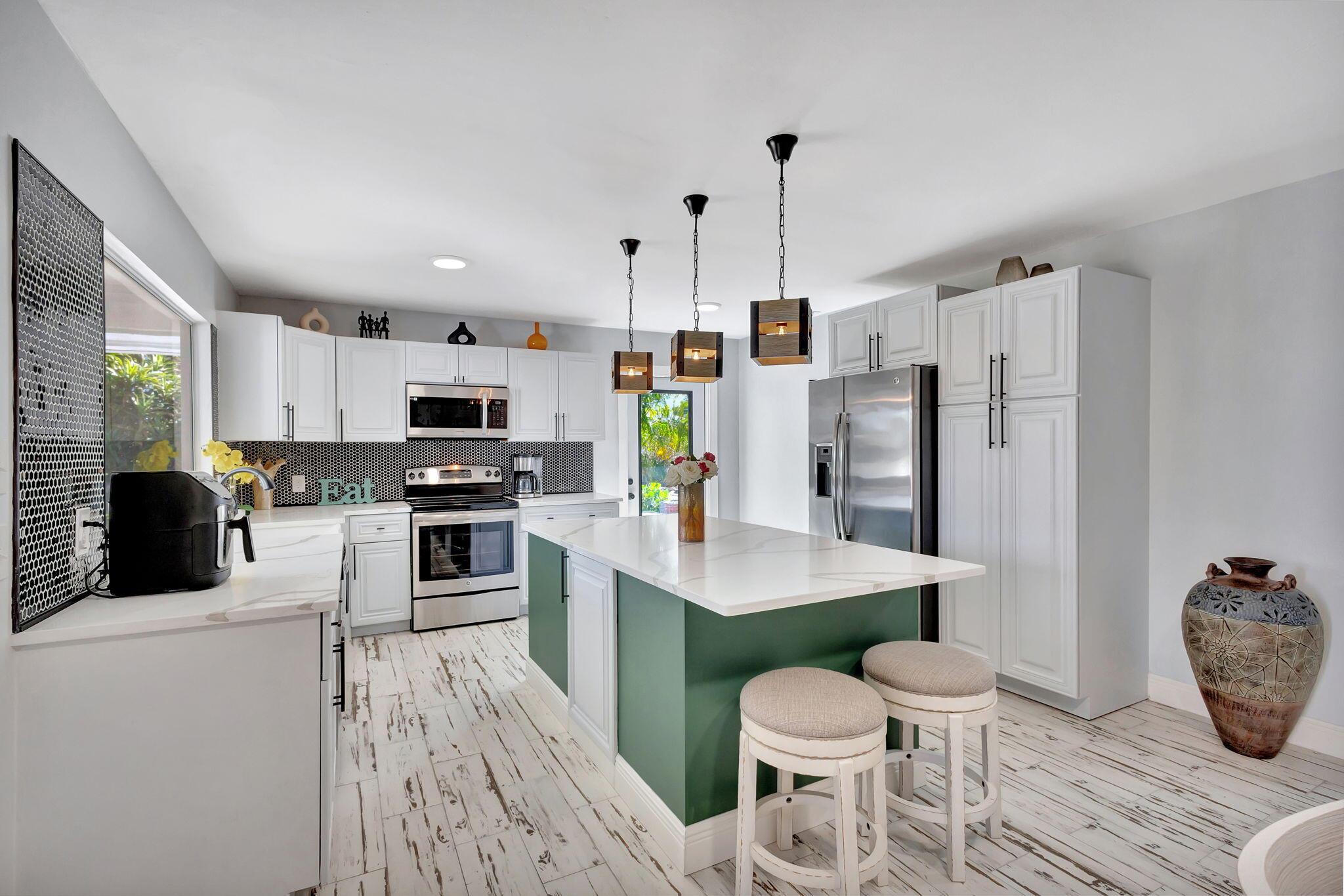 EASTPOINTE COUNTRY CLUB 7 - Residential