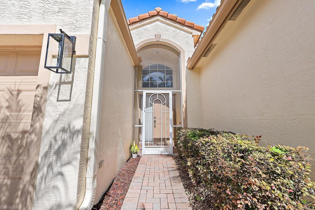 Photo of 1189 SE Westminster Place, Stuart, FL 34997 (MLS # R11097038)