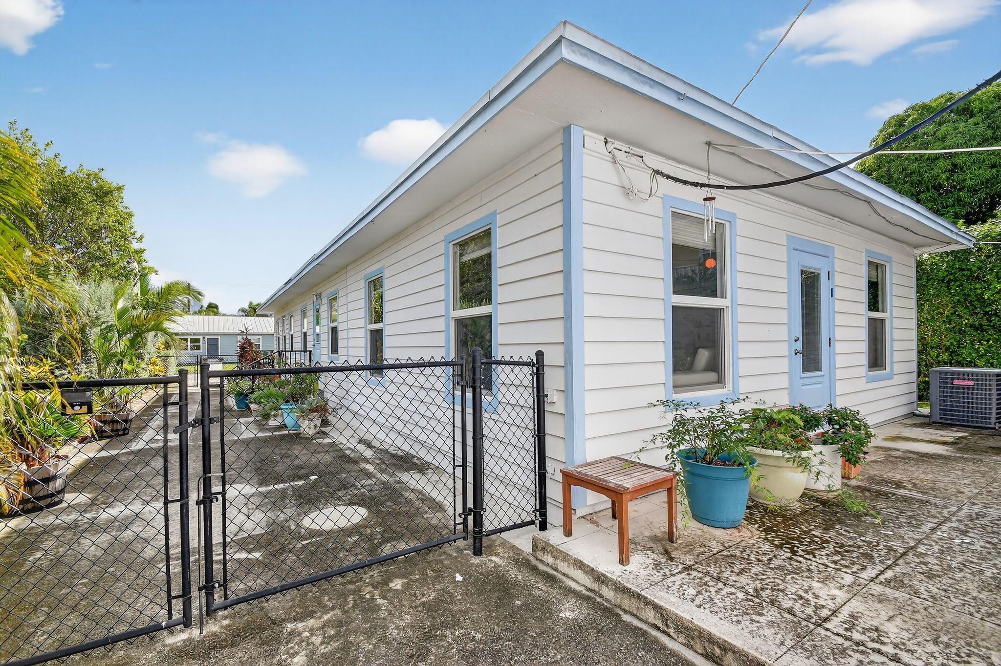 FLAMINGO PARK - Residential