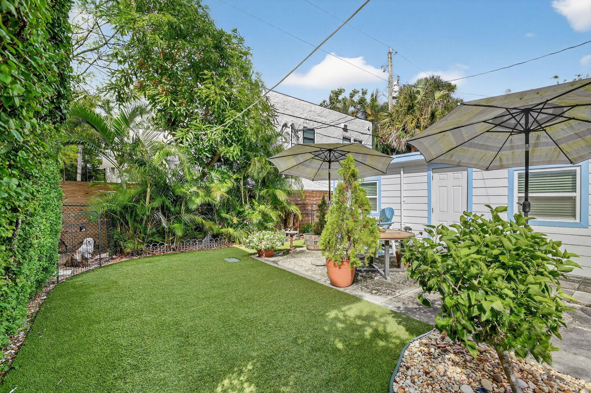 FLAMINGO PARK - Residential