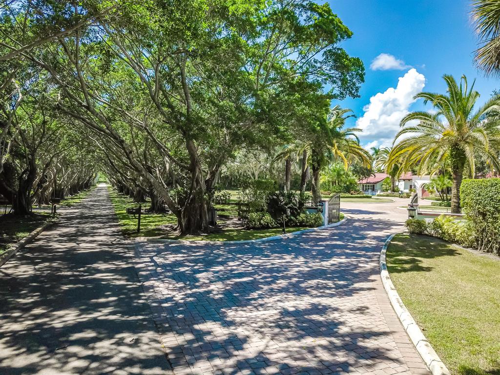 HORSESHOE ACRES - Residential