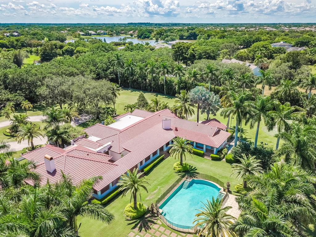 HORSESHOE ACRES - Residential