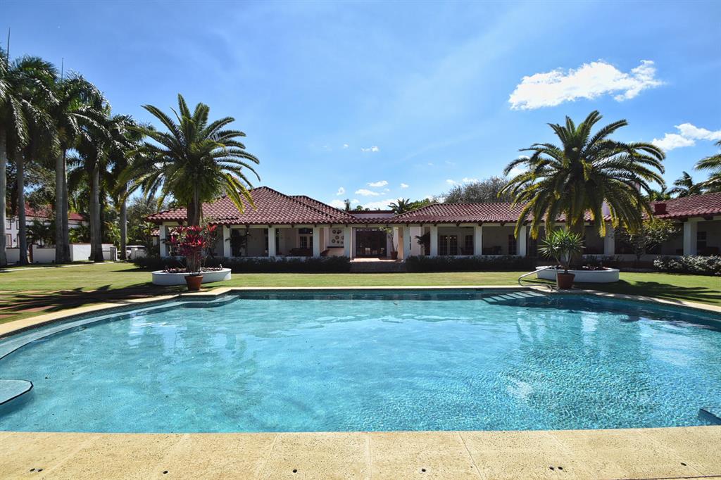 HORSESHOE ACRES - Residential