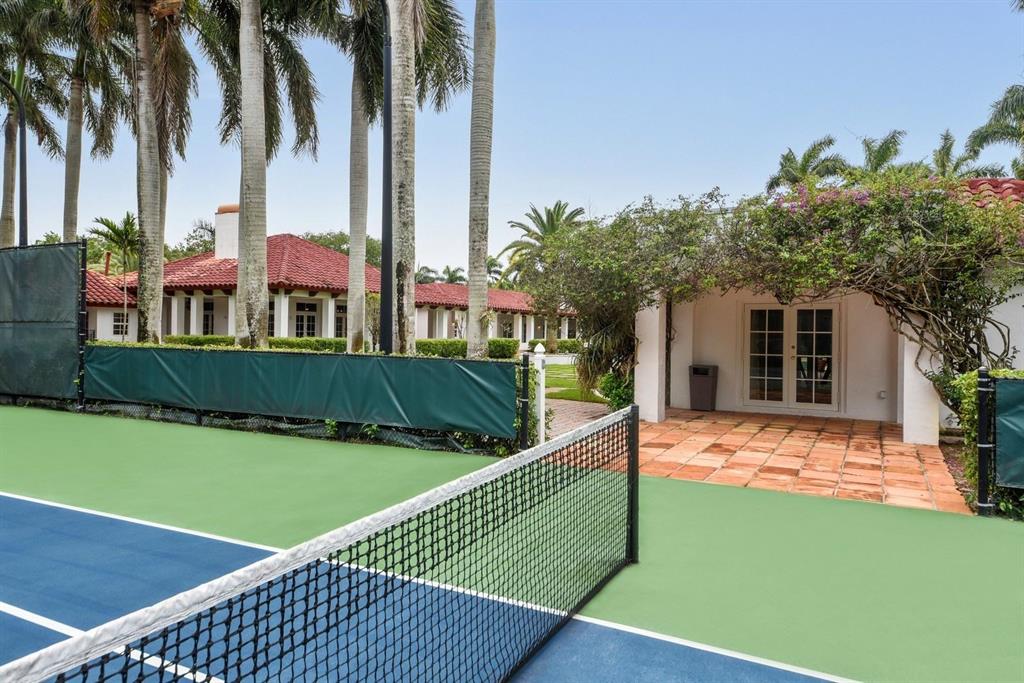 HORSESHOE ACRES - Residential