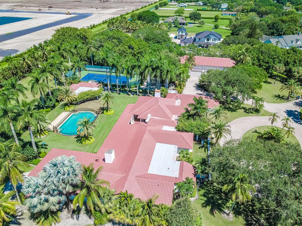 HORSESHOE ACRES - Residential