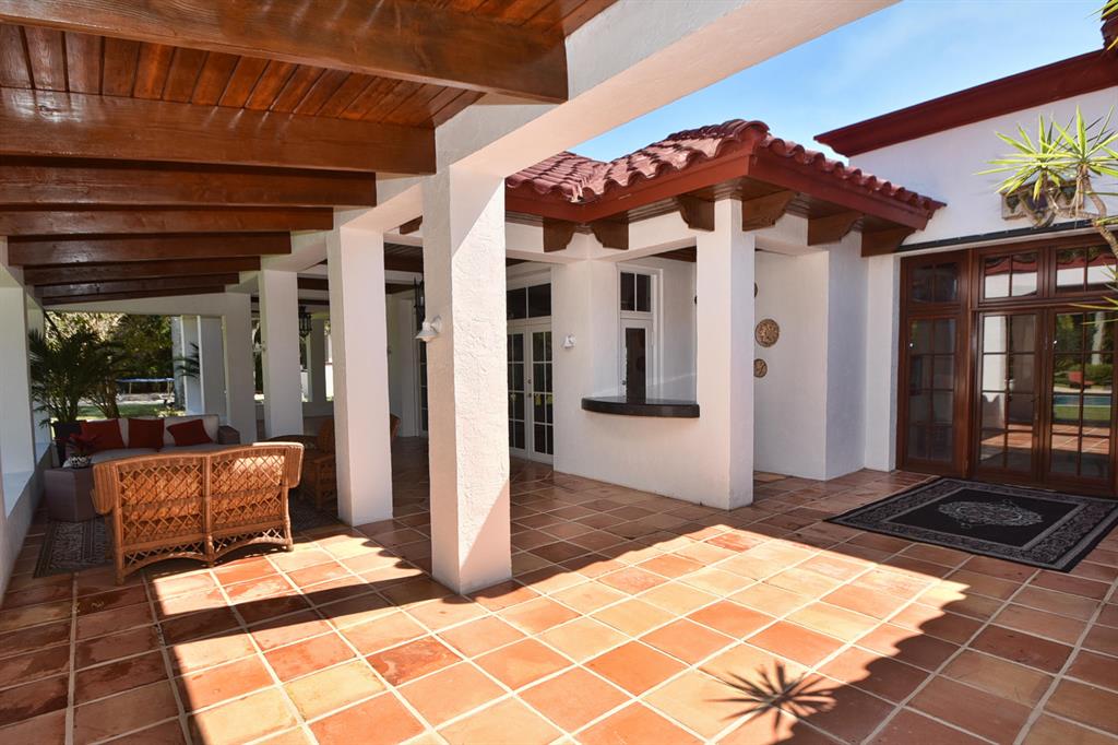 HORSESHOE ACRES - Residential