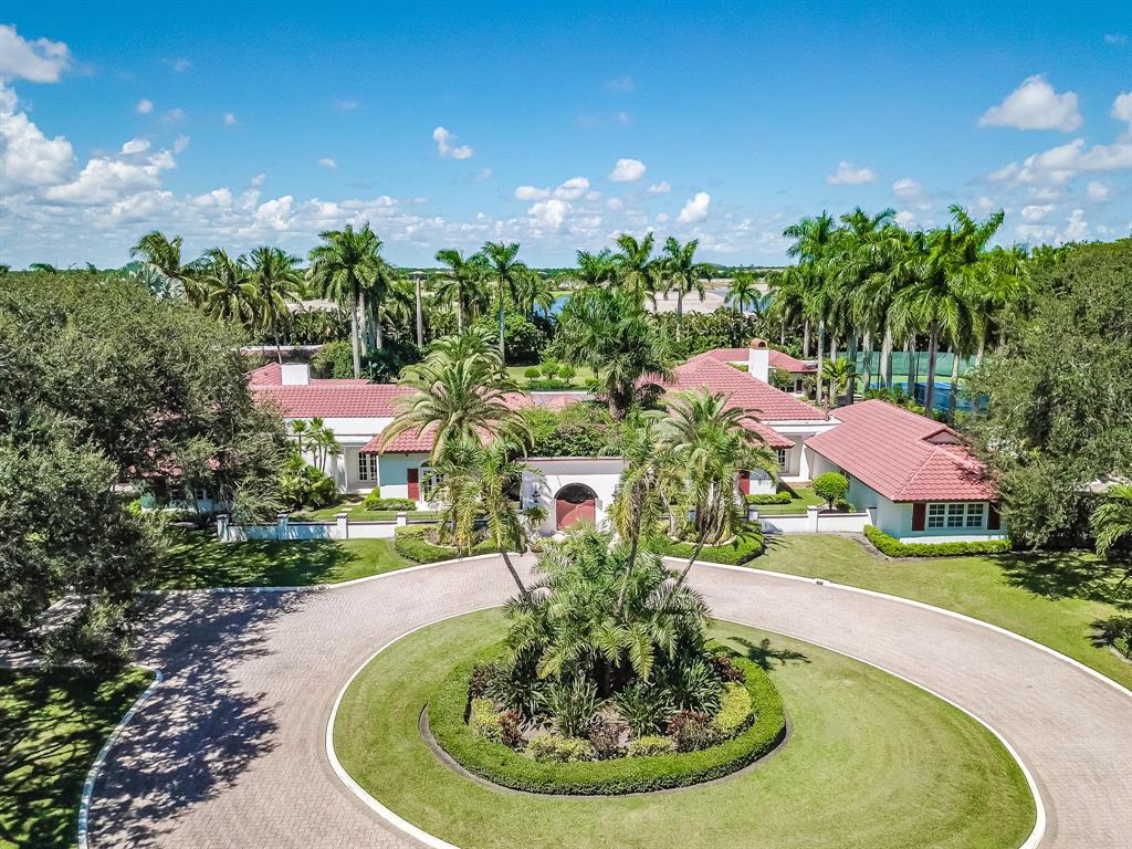 HORSESHOE ACRES - Residential