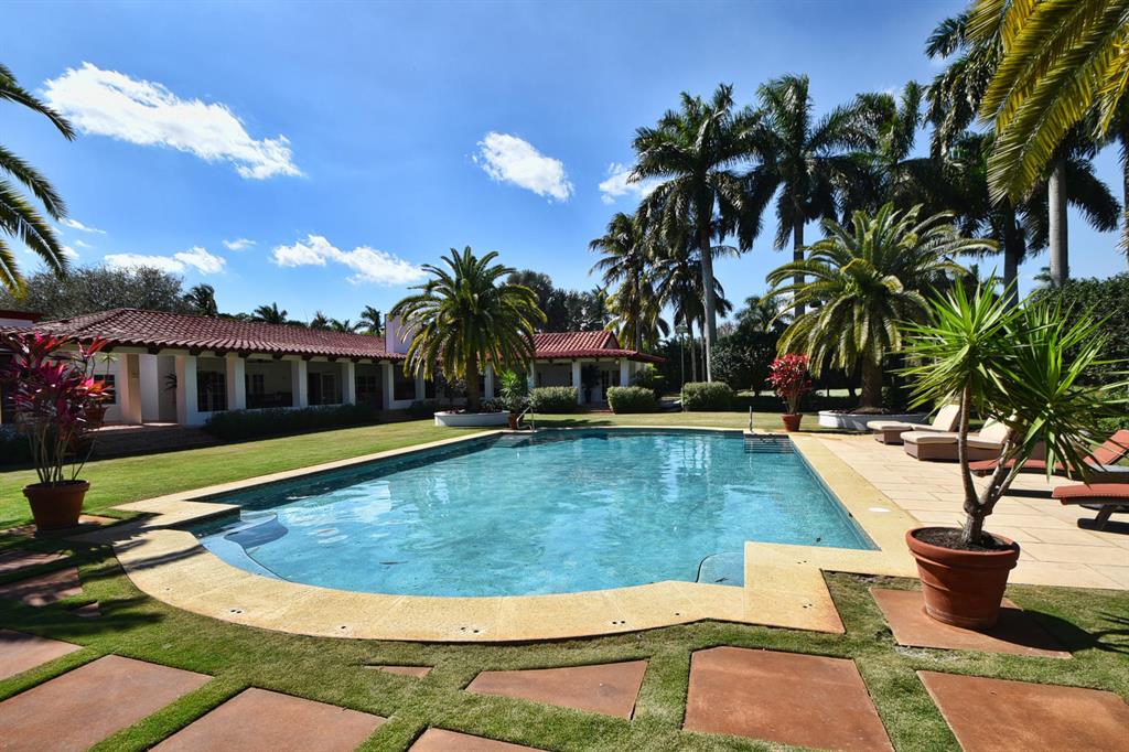 HORSESHOE ACRES - Residential