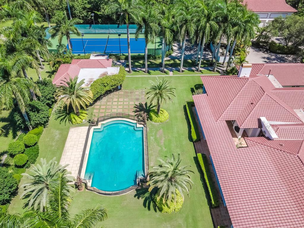 HORSESHOE ACRES - Residential