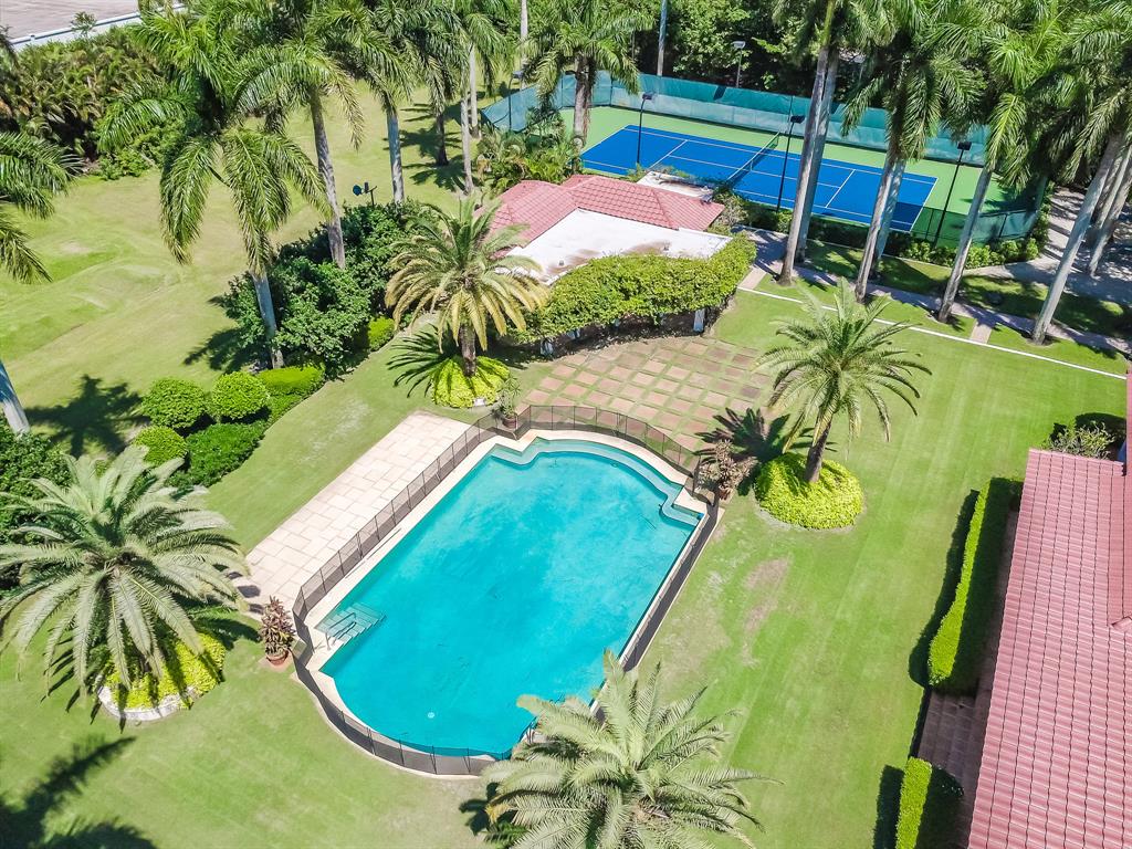 HORSESHOE ACRES - Residential