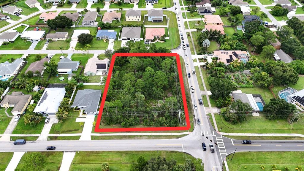 Photo of 1711 SW Del Rio Boulevard, Port Saint Lucie, FL 34953 (MLS # F10516318)