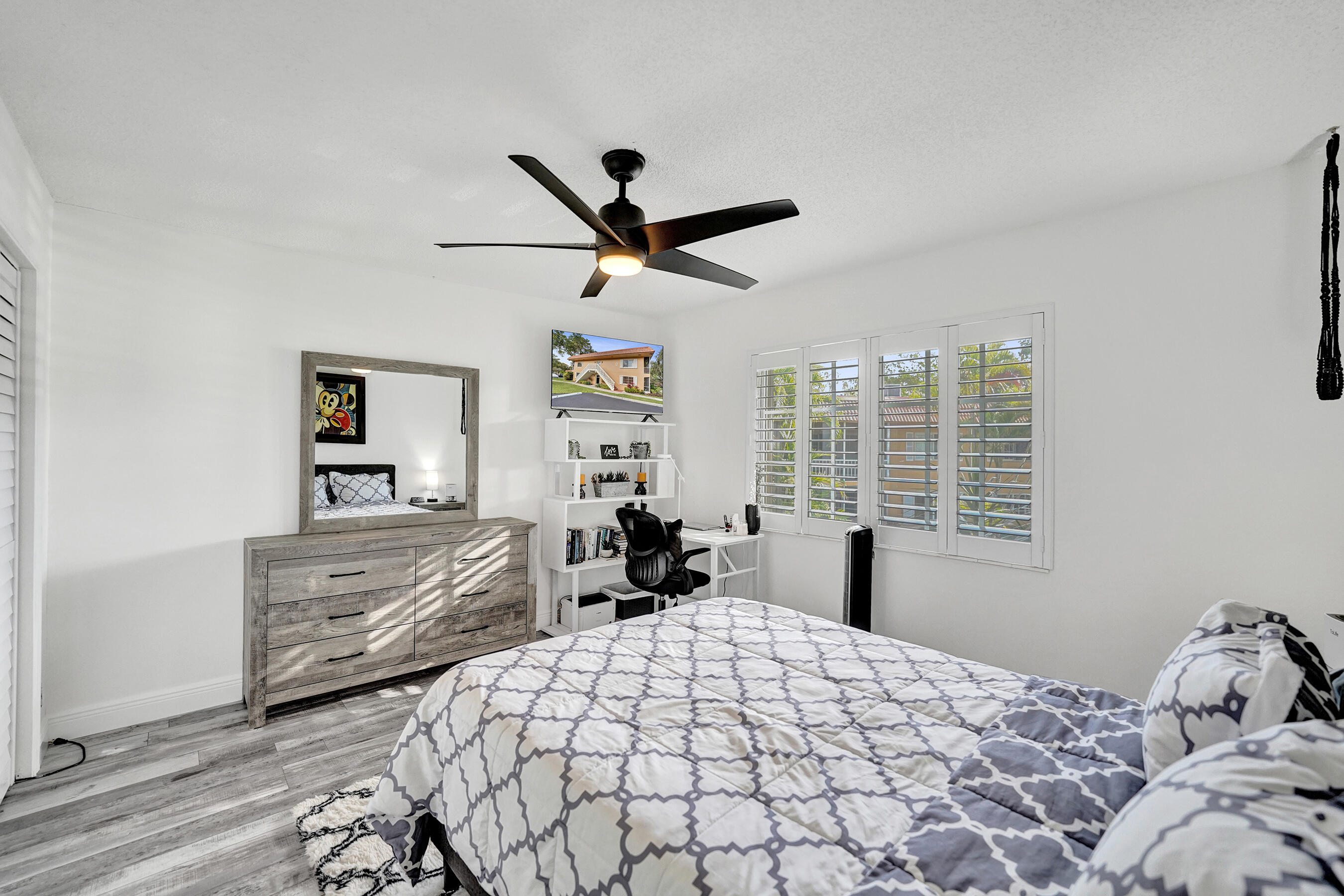 MANOR GROVE VILLAGE FOUR CONDO - Residential