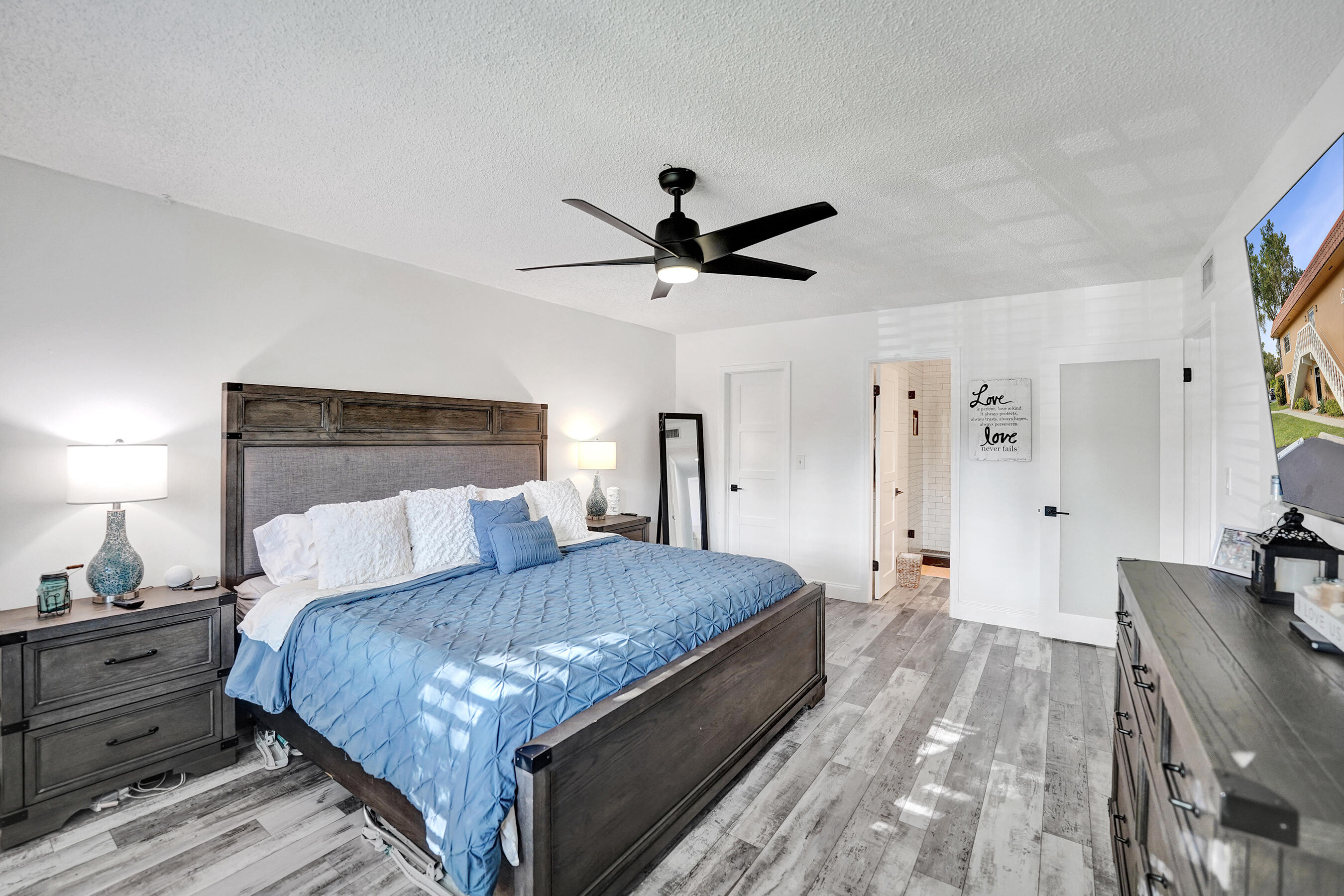 MANOR GROVE VILLAGE FOUR CONDO - Residential