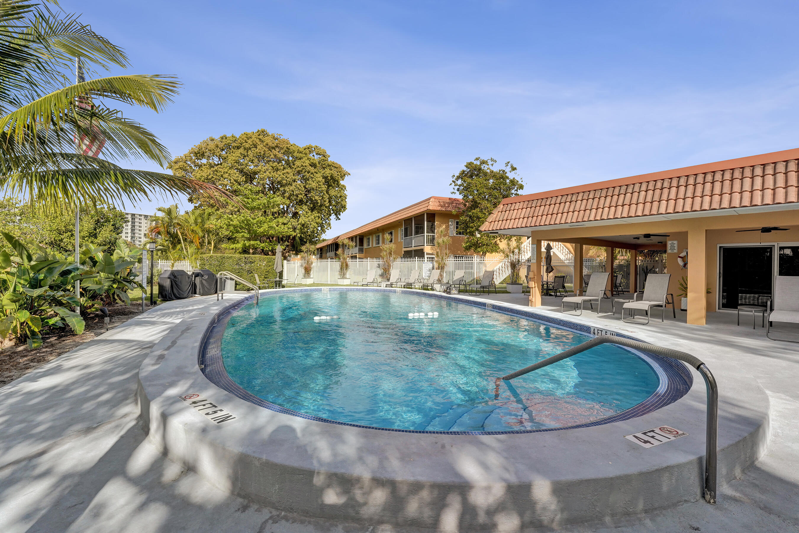 MANOR GROVE VILLAGE FOUR CONDO - Residential