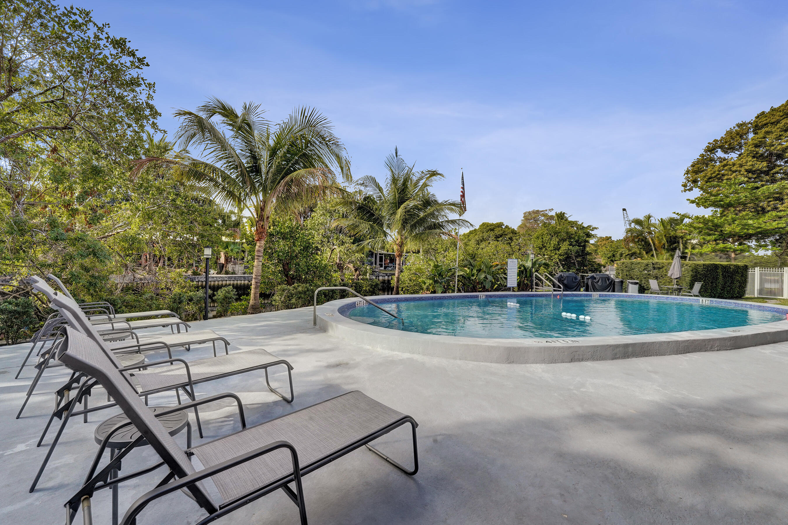 MANOR GROVE VILLAGE FOUR CONDO - Residential