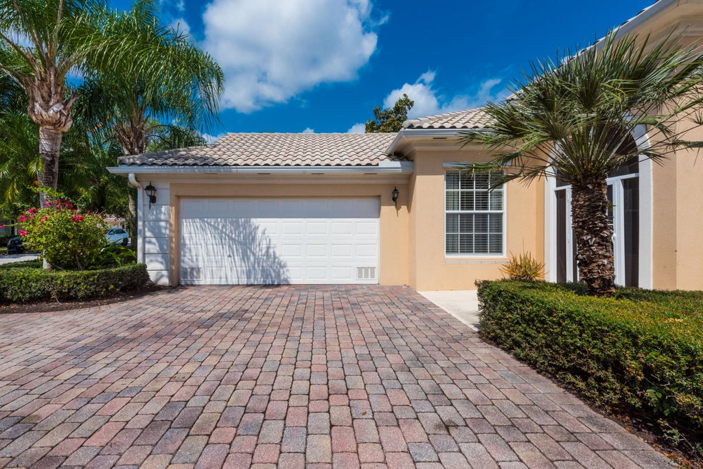 Photo of 8159 NEVIS Place, Wellington, FL 33414 (MLS # B26077434)