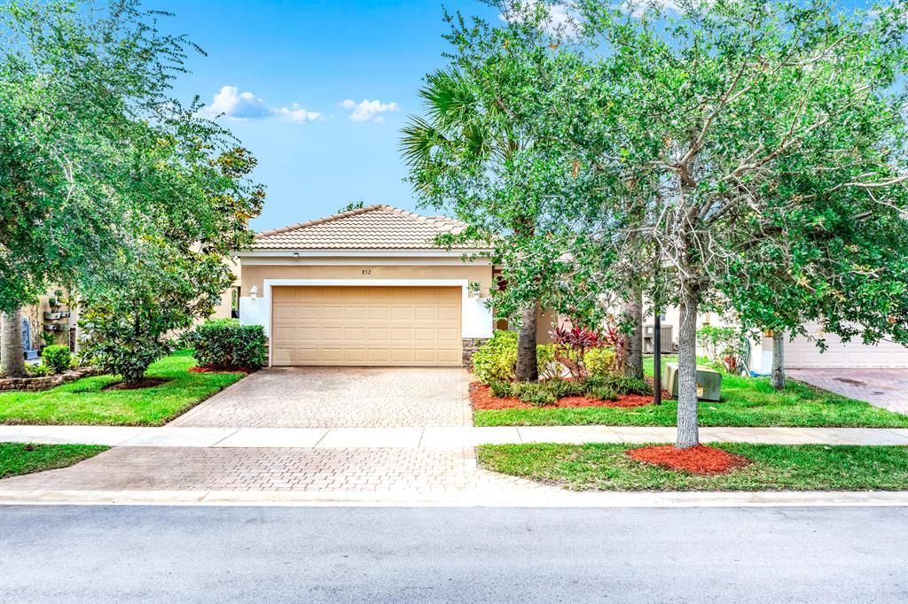 Photo of 852 NW Leonardo Circle, Port Saint Lucie, FL 34986 (MLS # R10717075)