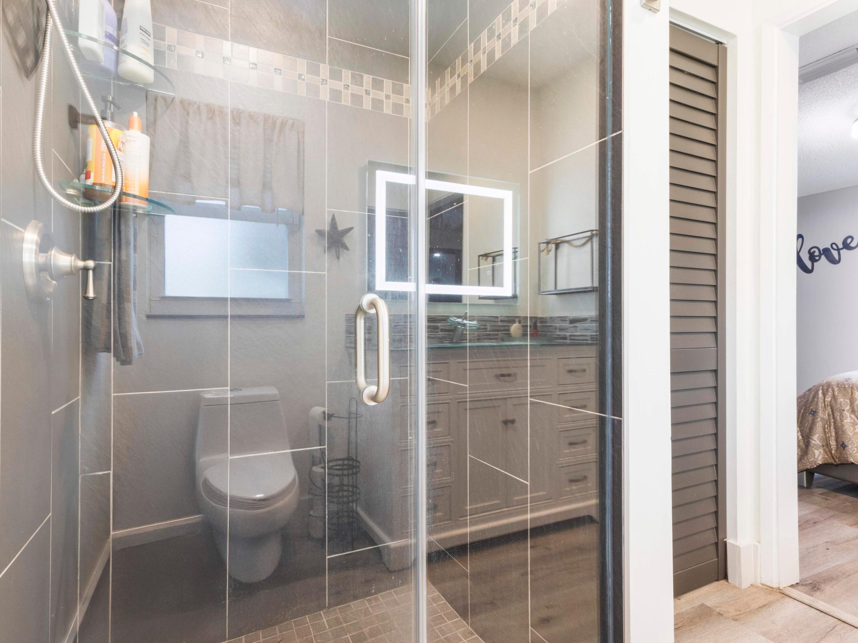 WHISPER WALK - Residential