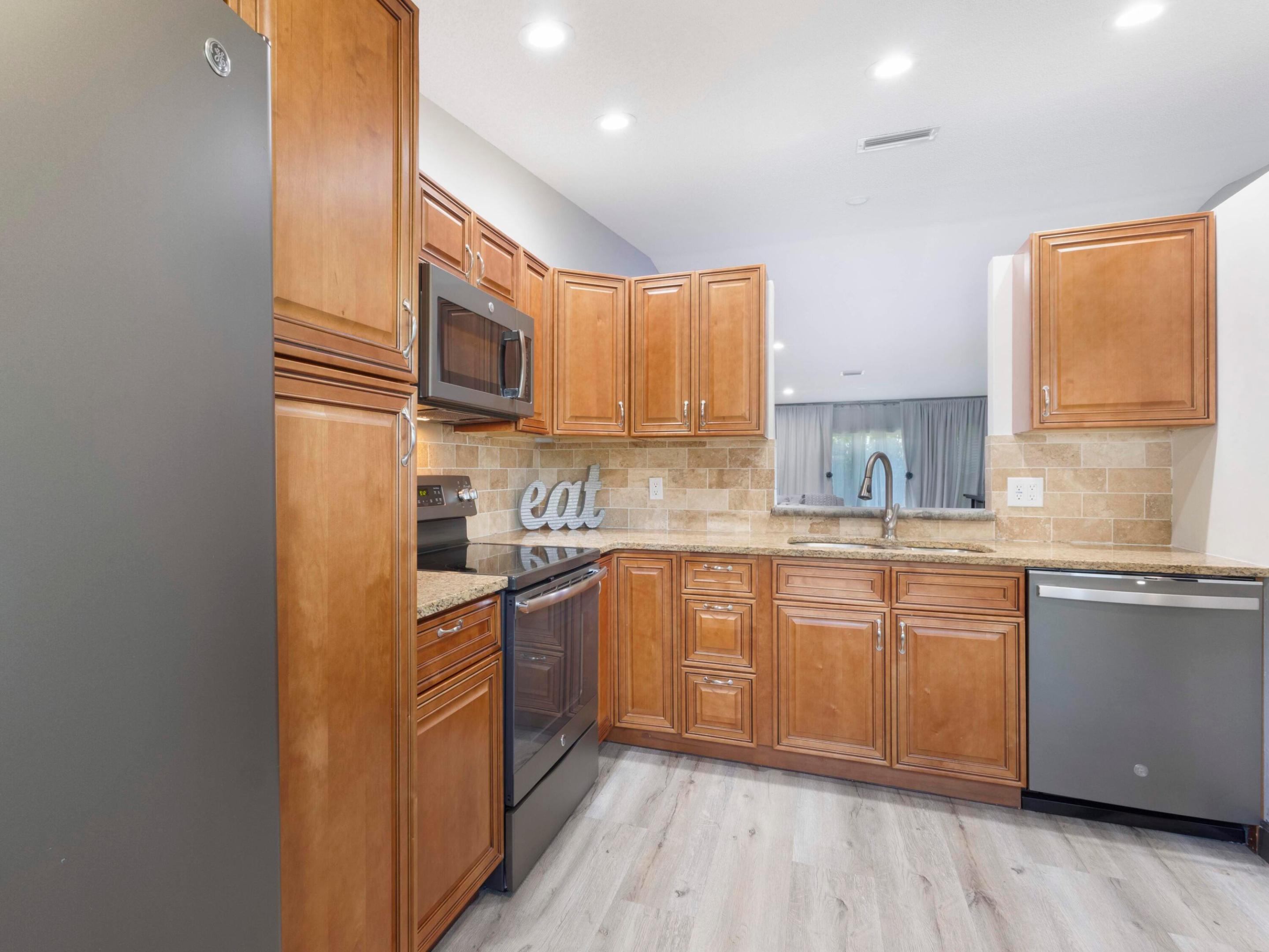 WHISPER WALK - Residential