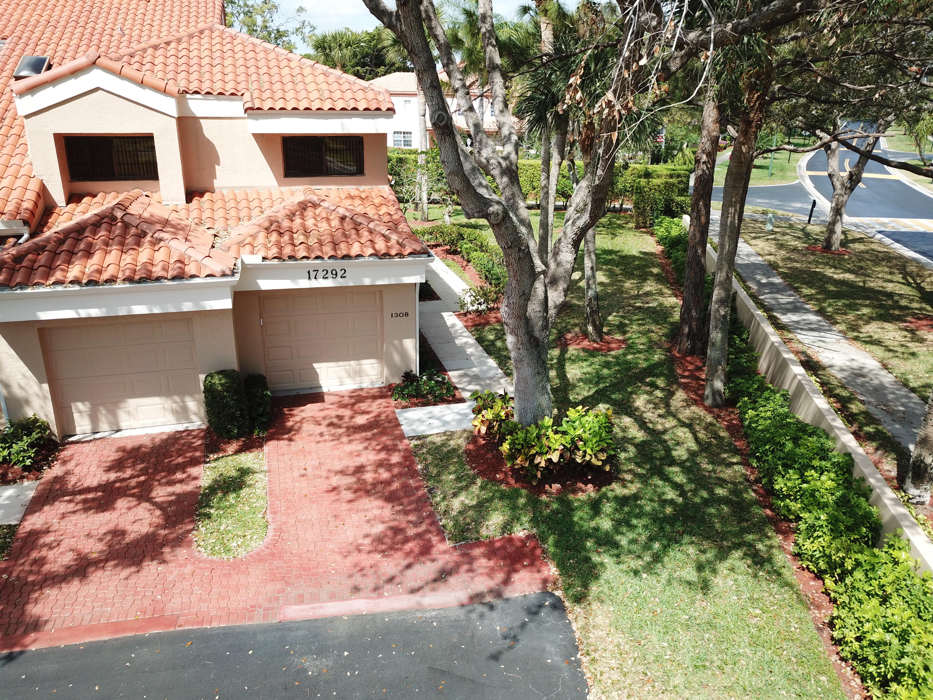 FAIRWAYS AT BOCA GOLF & TENNIS CONDO - Residential