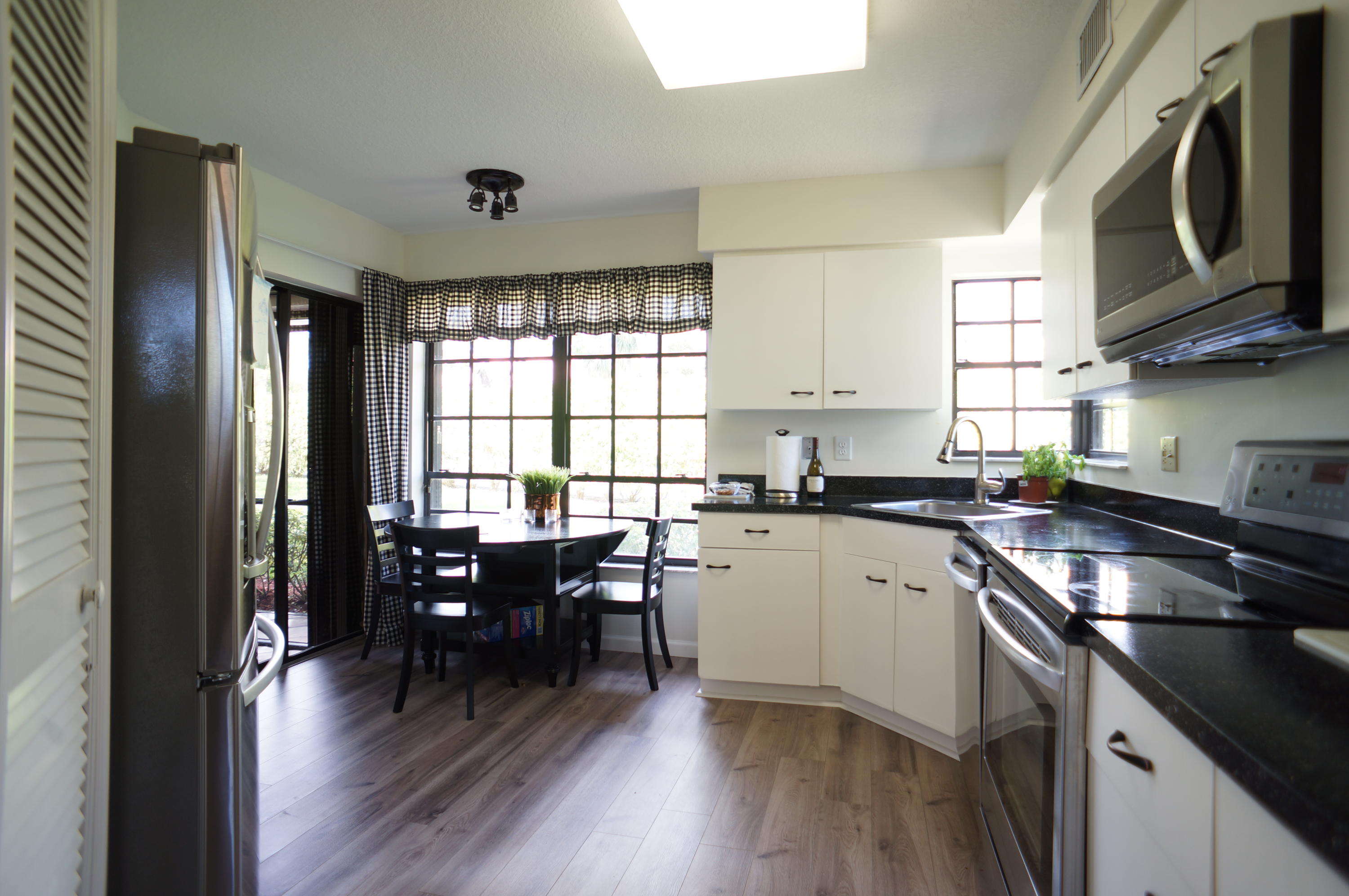 FAIRWAYS AT BOCA GOLF & TENNIS CONDO - Residential