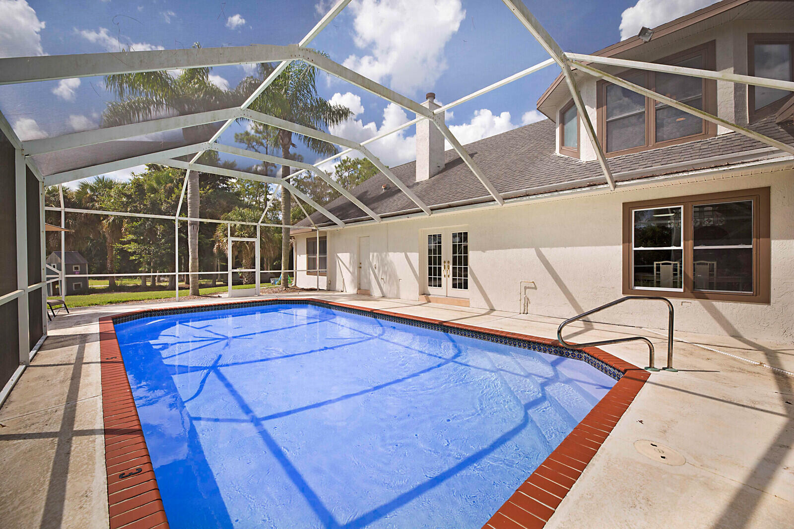 LOXAHATCHEE GROVES - Residential