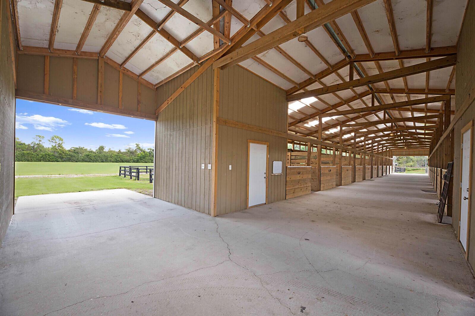 LOXAHATCHEE GROVES - Residential