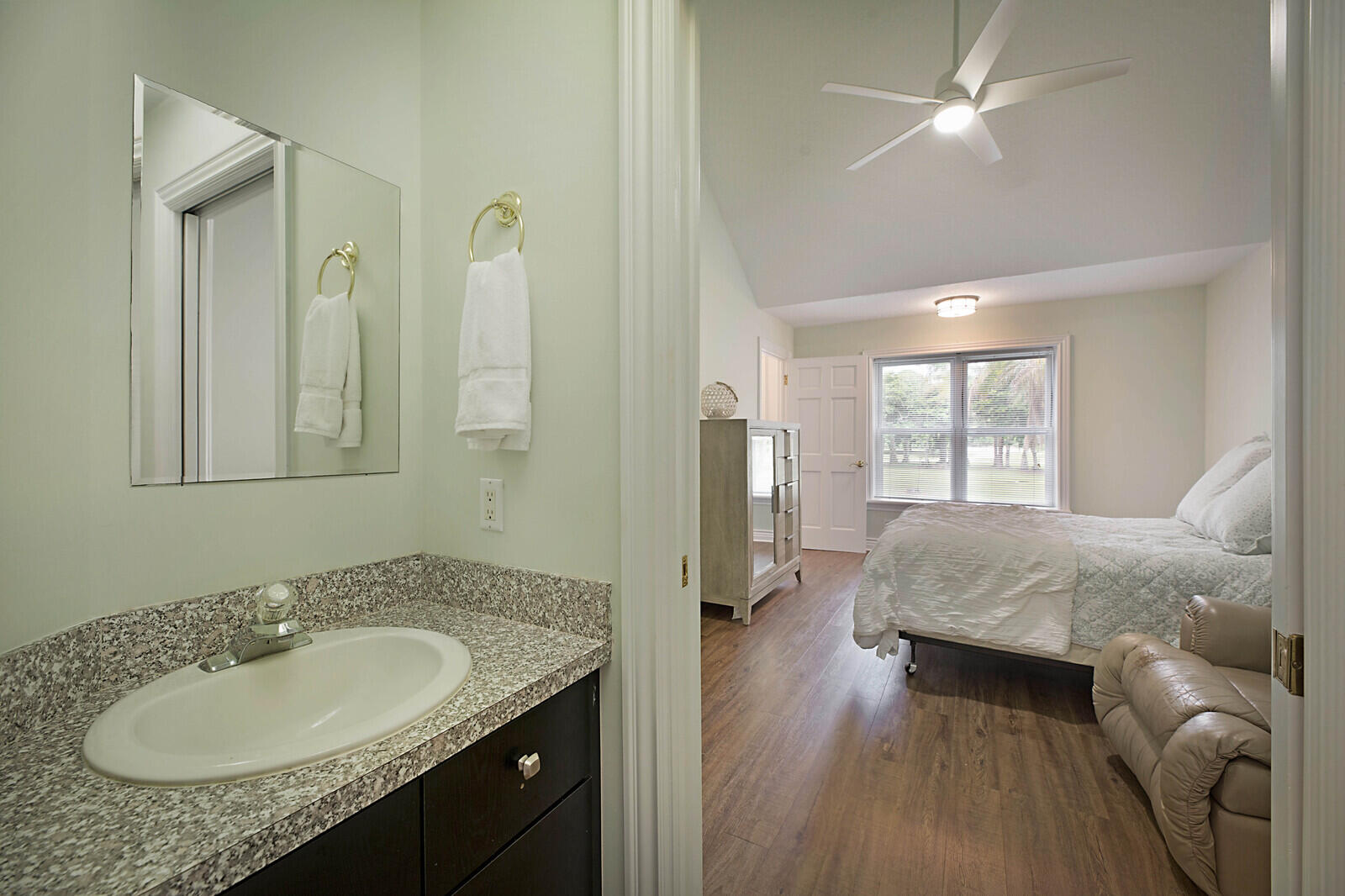 LOXAHATCHEE GROVES - Residential