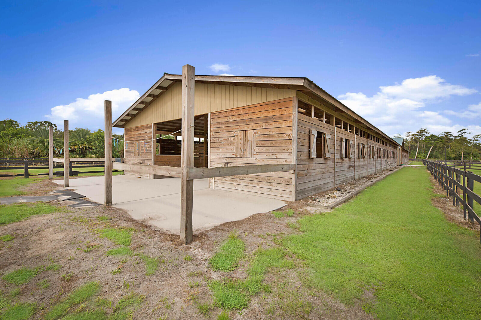 LOXAHATCHEE GROVES - Residential