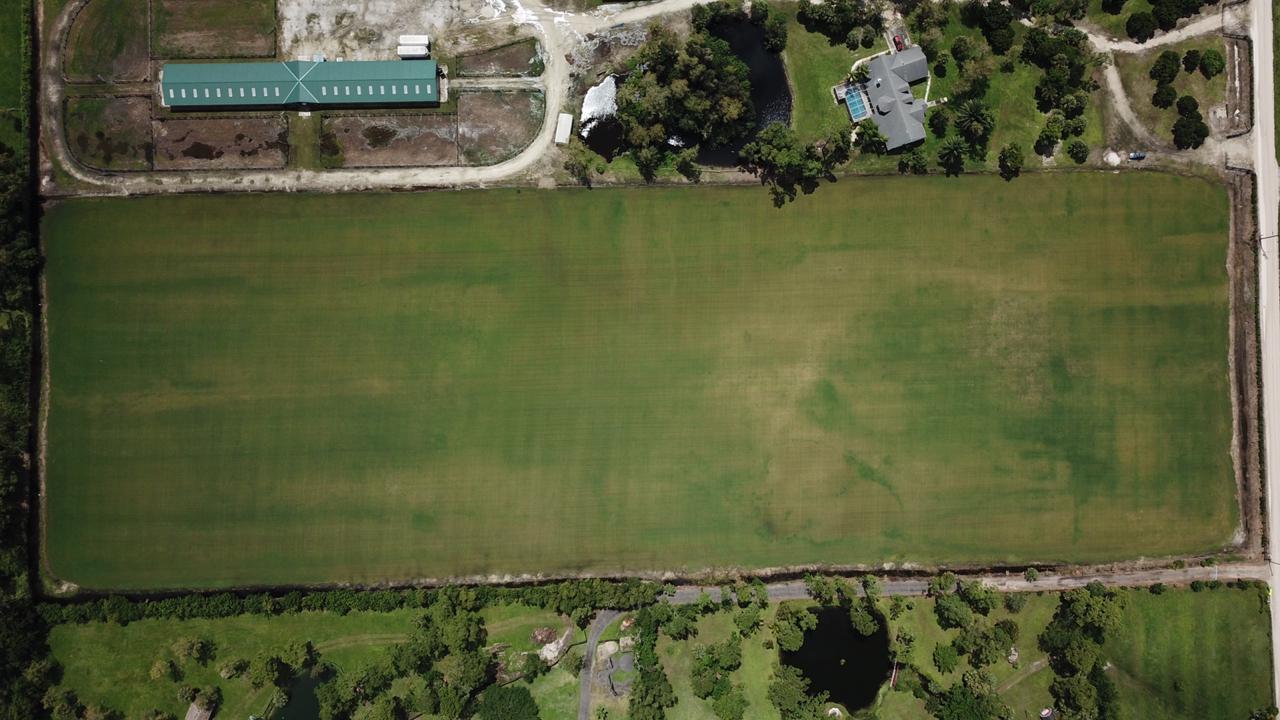 LOXAHATCHEE GROVES - Residential