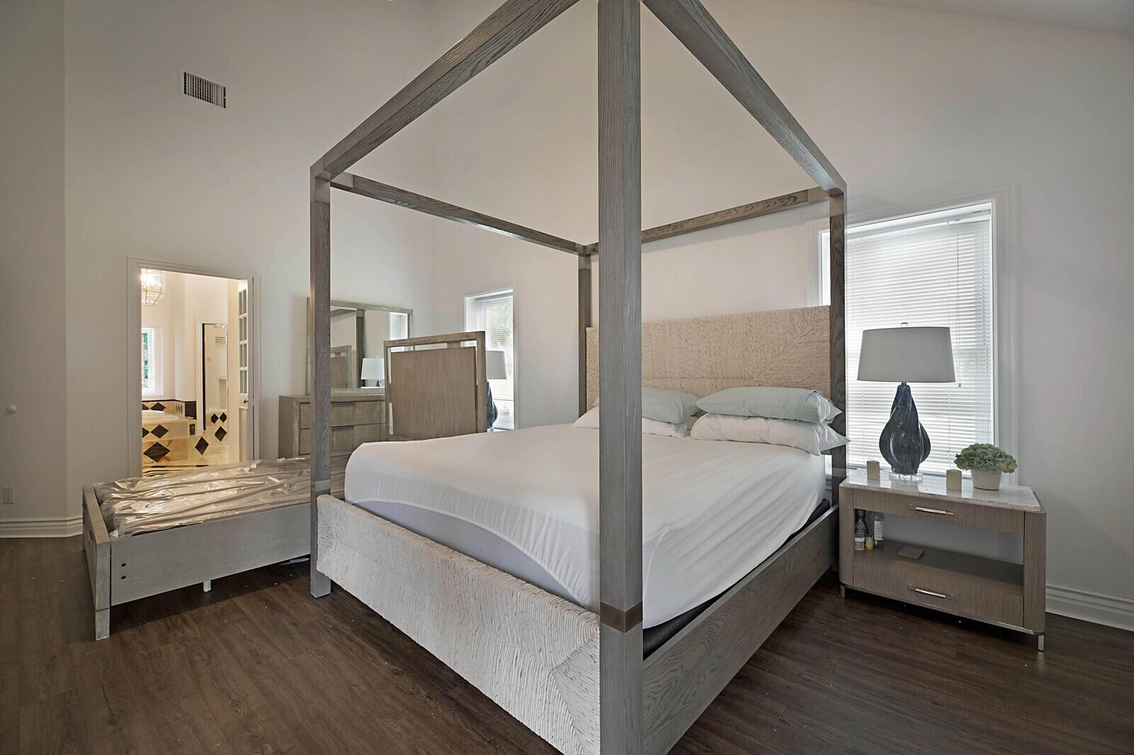 LOXAHATCHEE GROVES - Residential