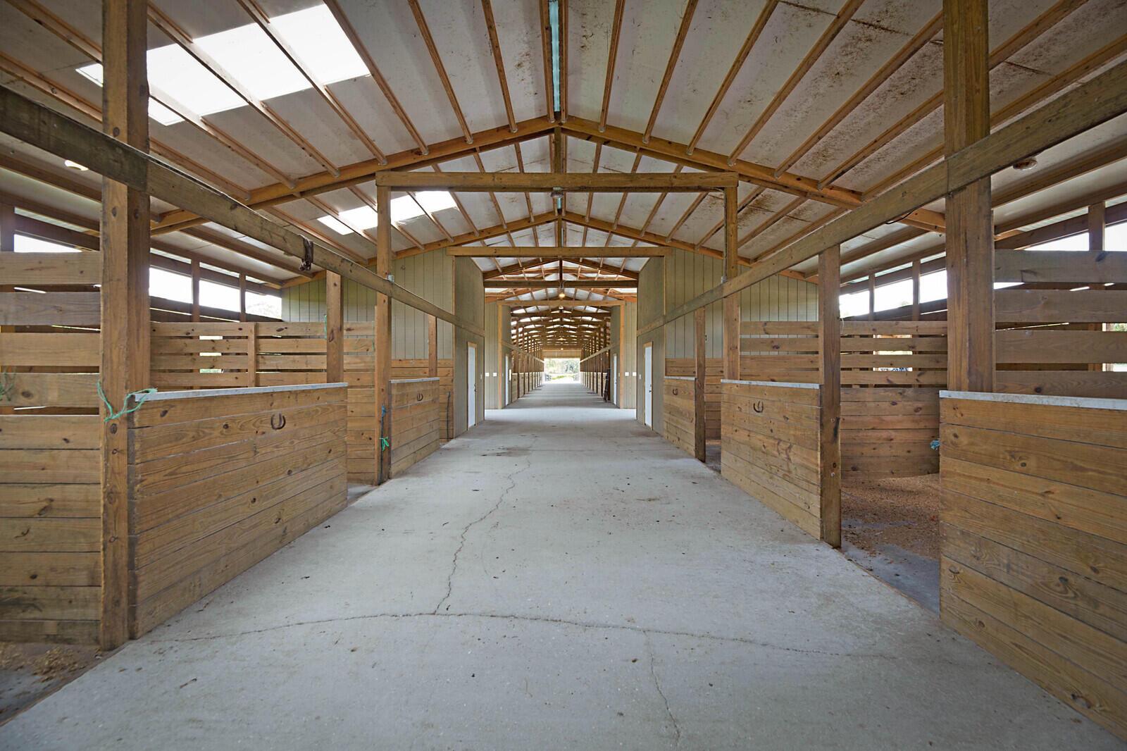 LOXAHATCHEE GROVES - Residential