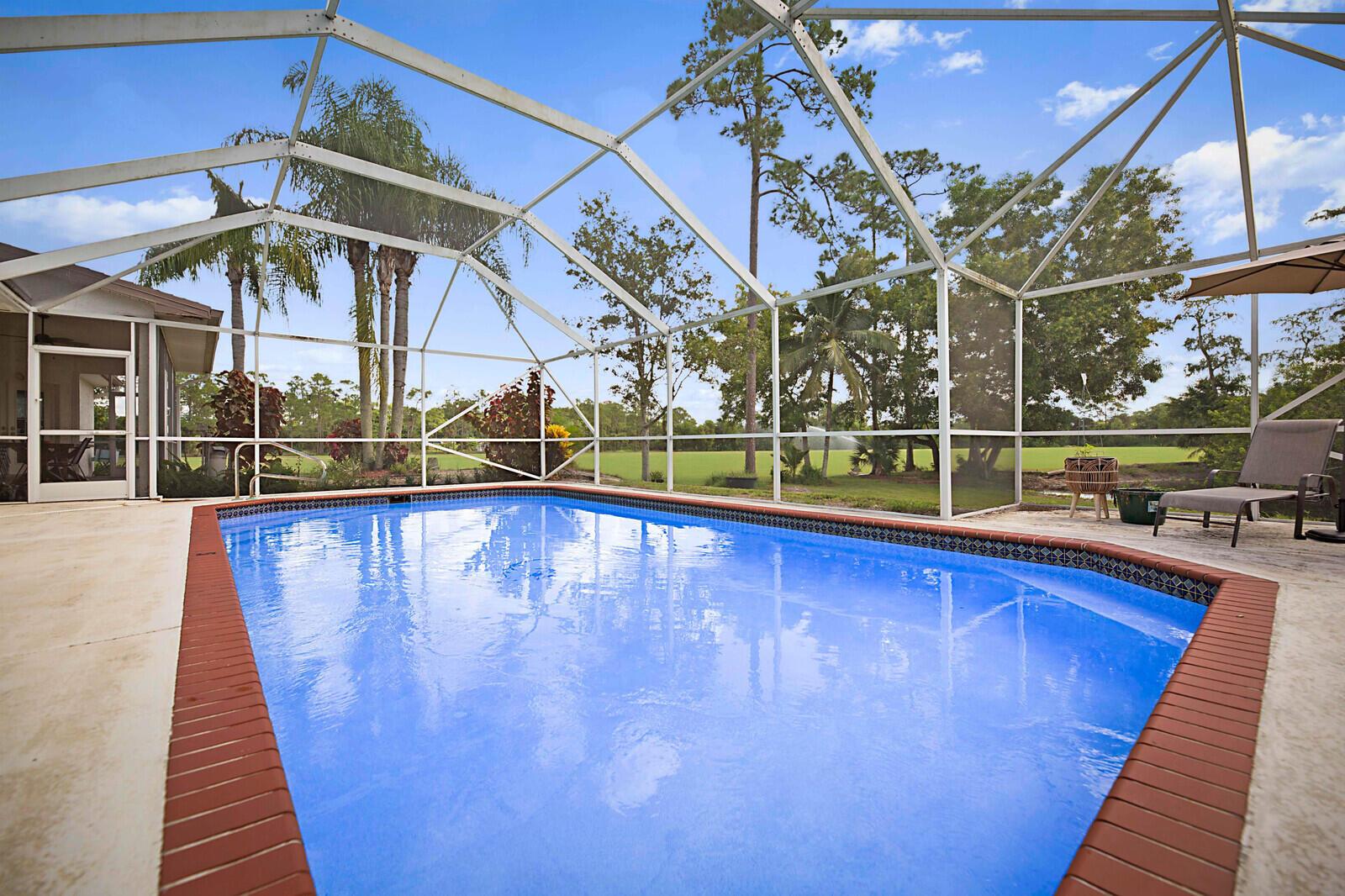 LOXAHATCHEE GROVES - Residential