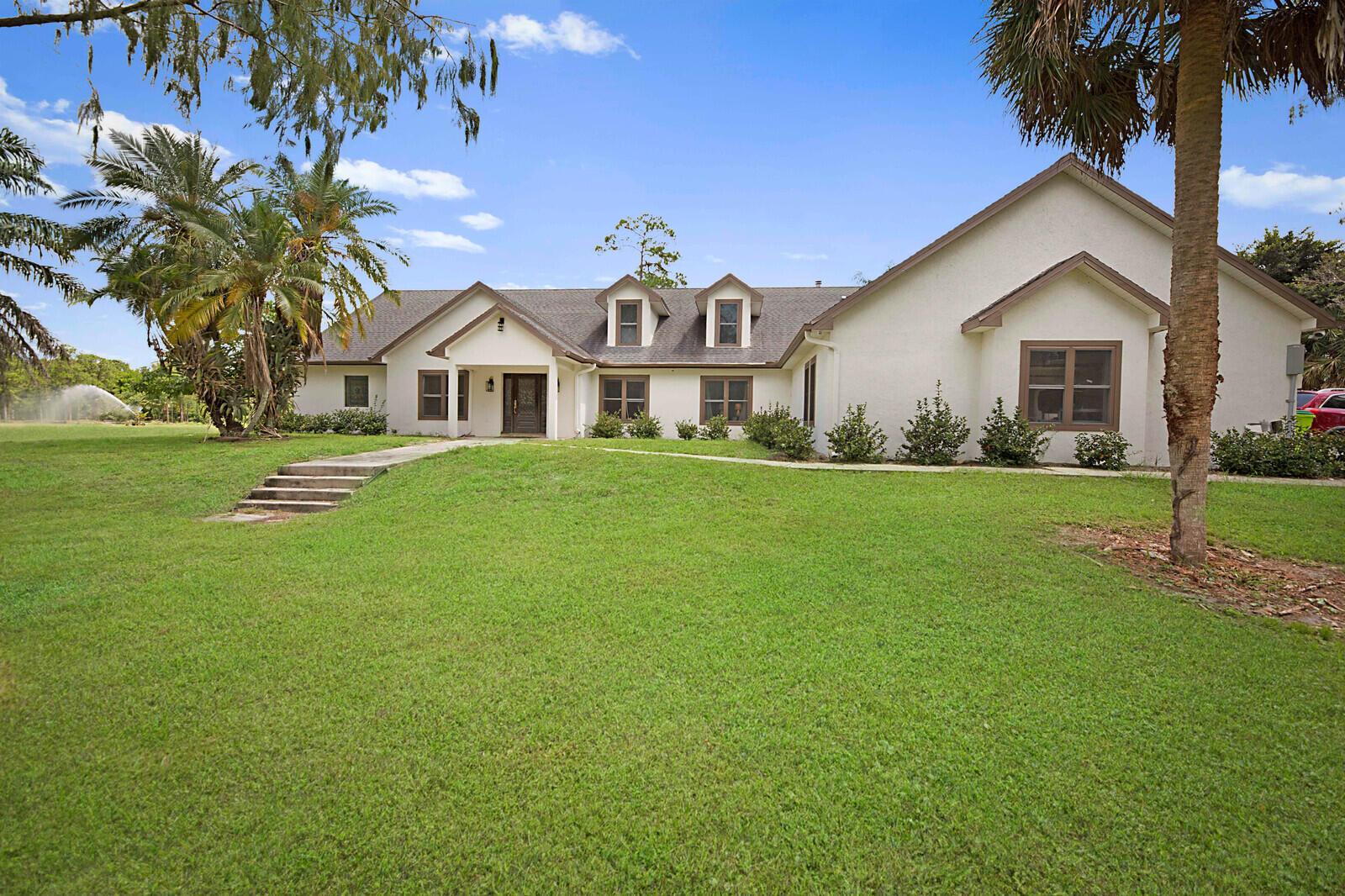 LOXAHATCHEE GROVES - Residential