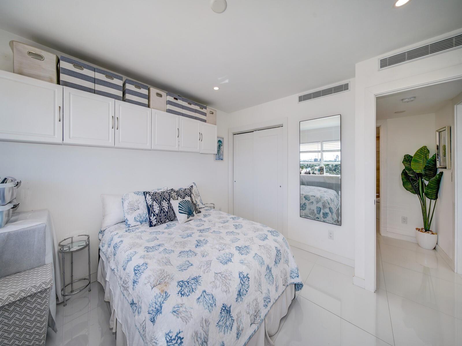 MARINE TOWER - Residential