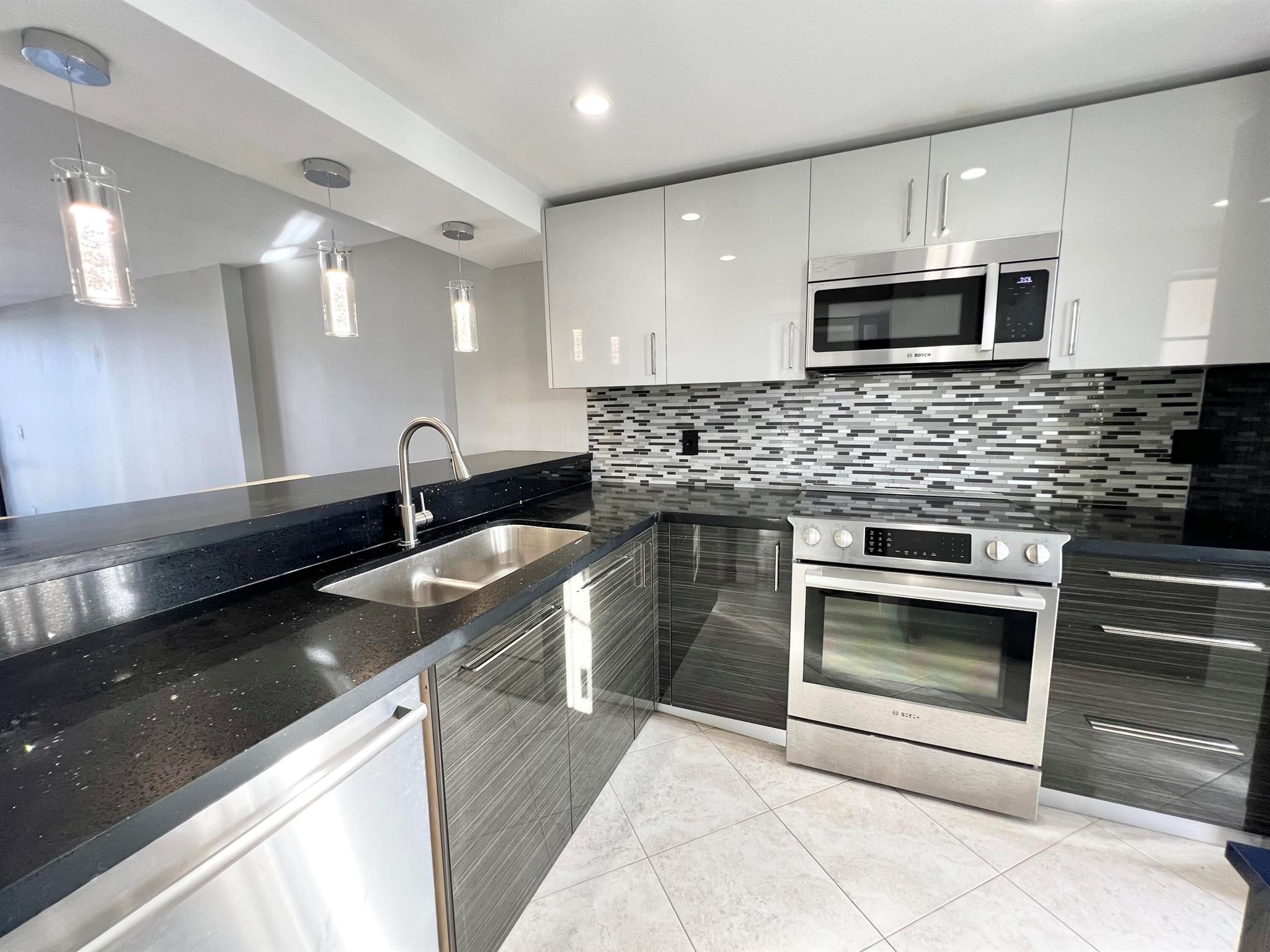 Boca Bayou - Residential Lease