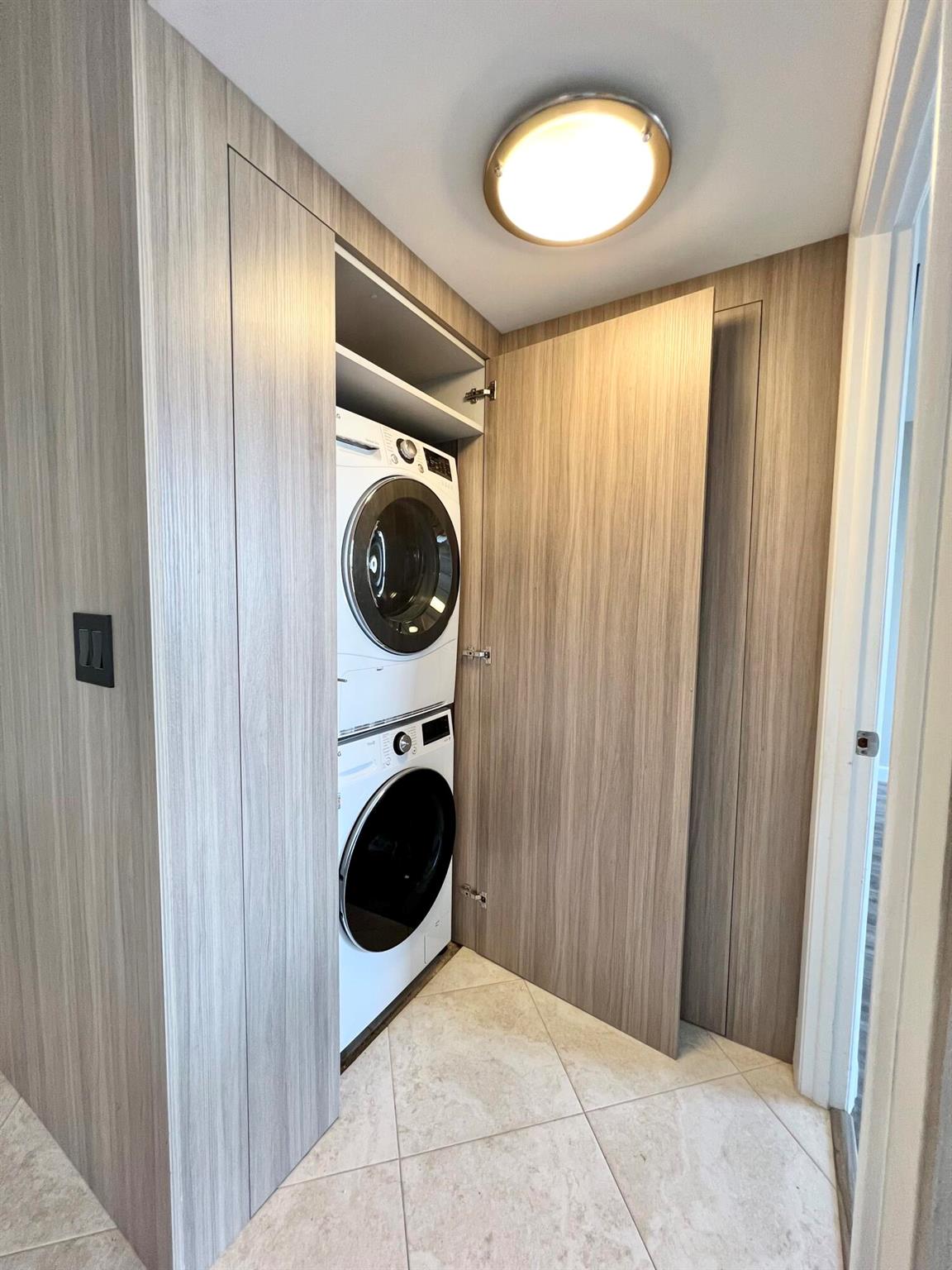 Boca Bayou - Residential Lease