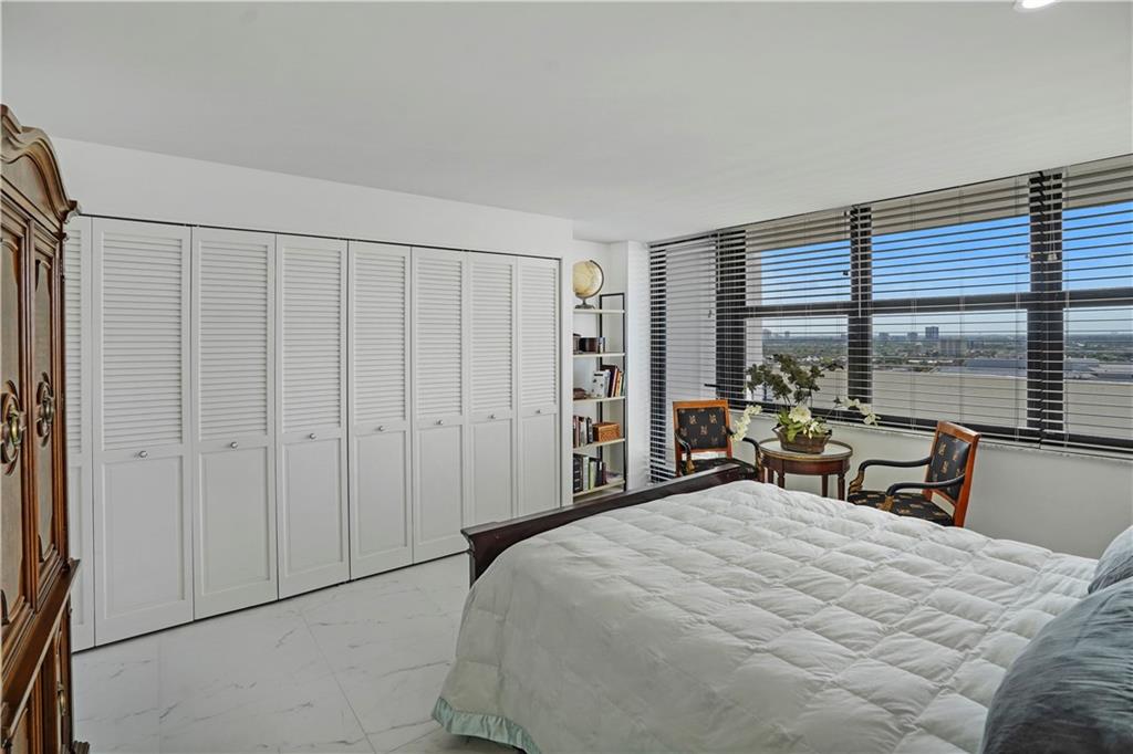 CORINTHIAN - Residential