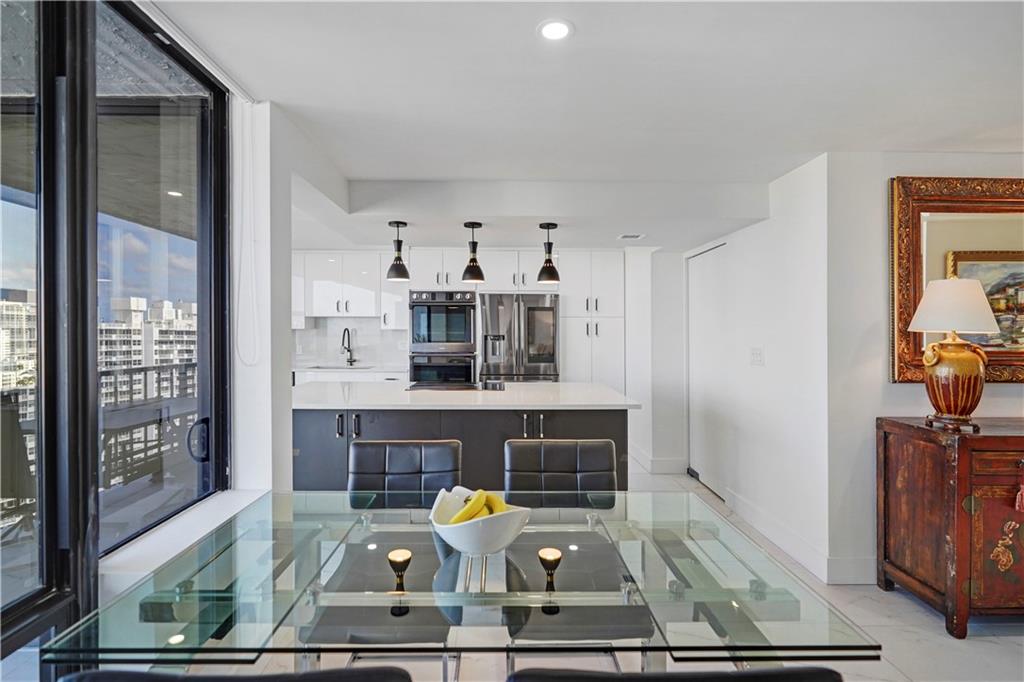 CORINTHIAN - Residential