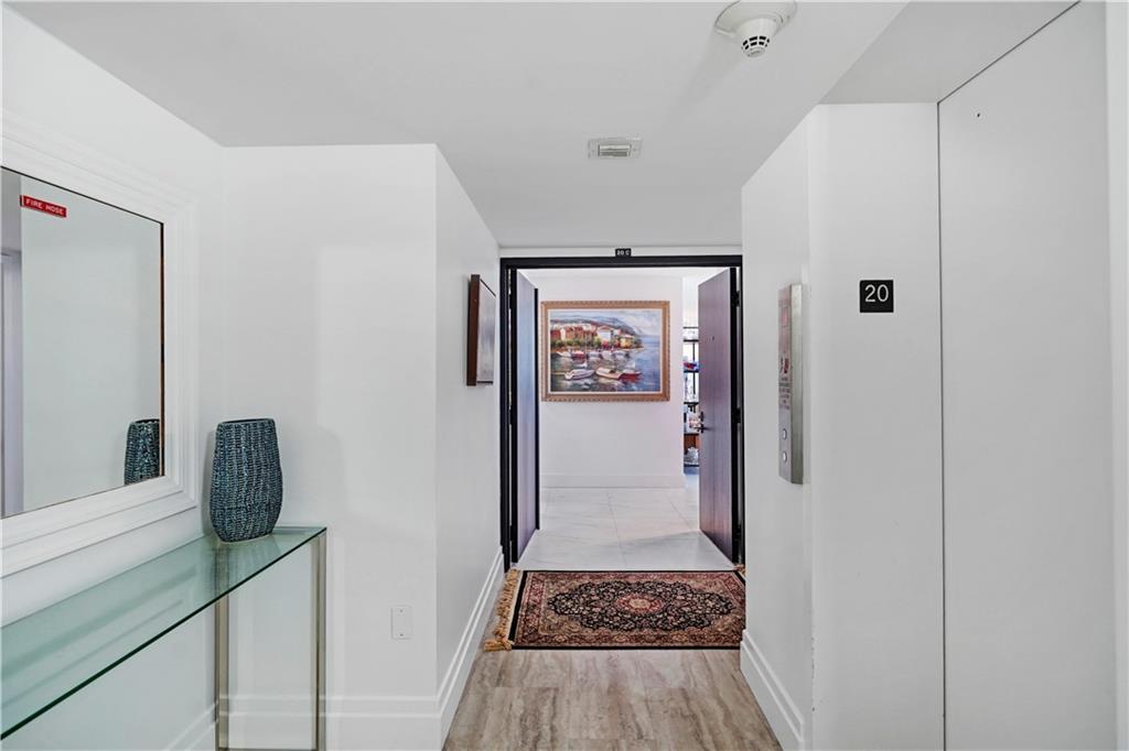 CORINTHIAN - Residential