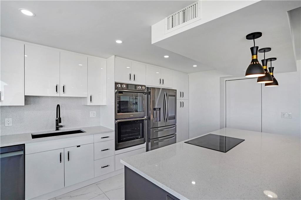 CORINTHIAN - Residential